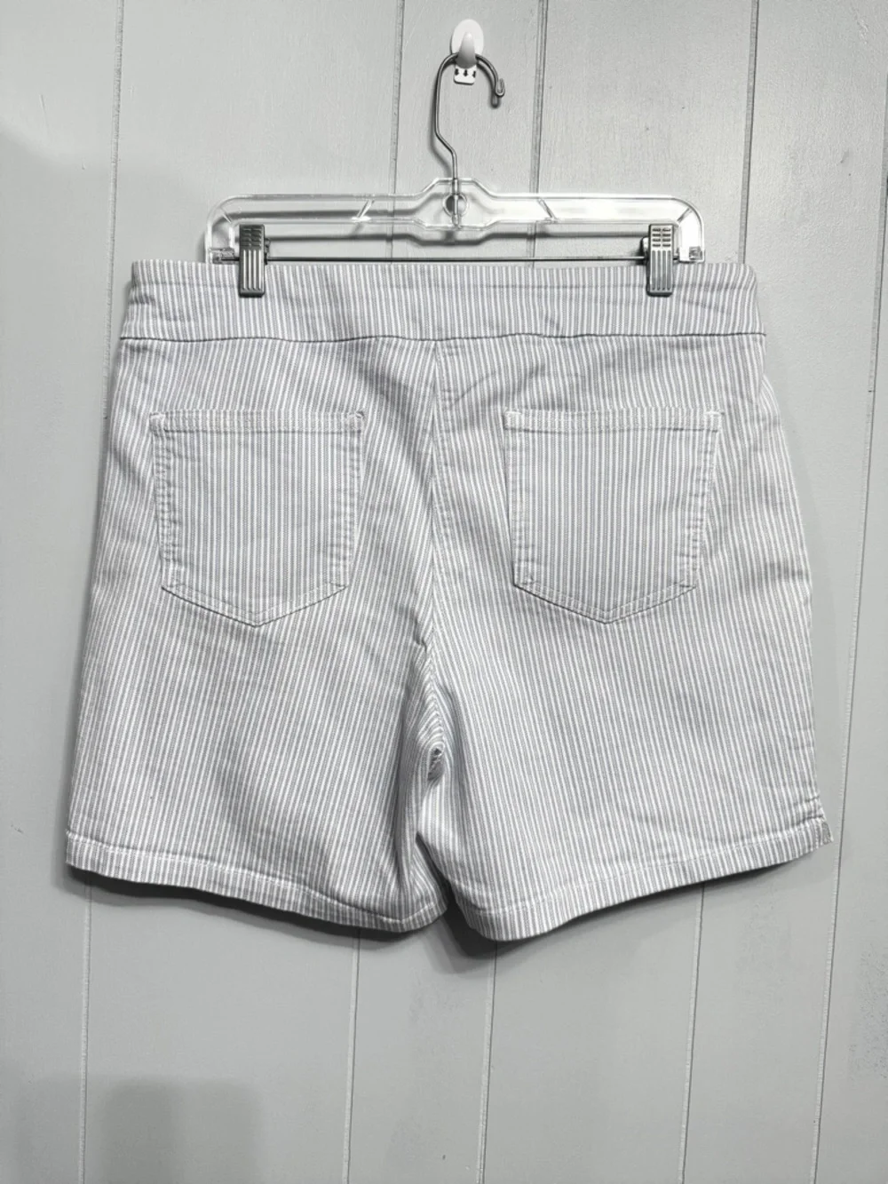 #14)  Liz Claiborne White and Light Blue Striped Bermuda Shorts - Picture 2 of 7
